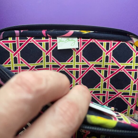 Vera Bradley Ribbons Pattern iPad case - Picture 4 of 4